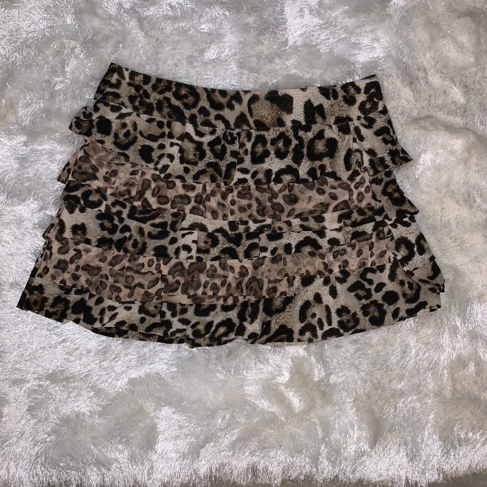 Wilder side textured animal print skirt‼️